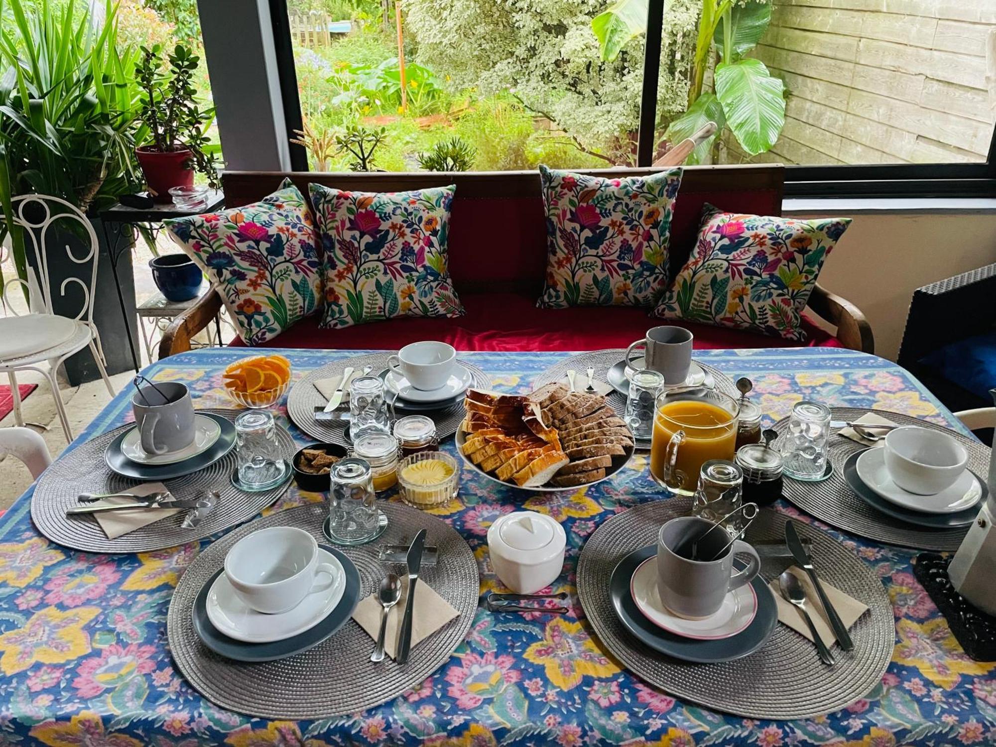 Bed and Breakfast La Poterie Carresse Экстерьер фото